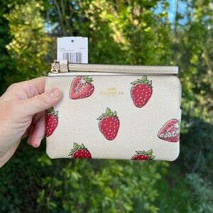 COACH Corner Zip Wristlet Wallet Strawberry Print & Gold Hardware CZ440 NWT